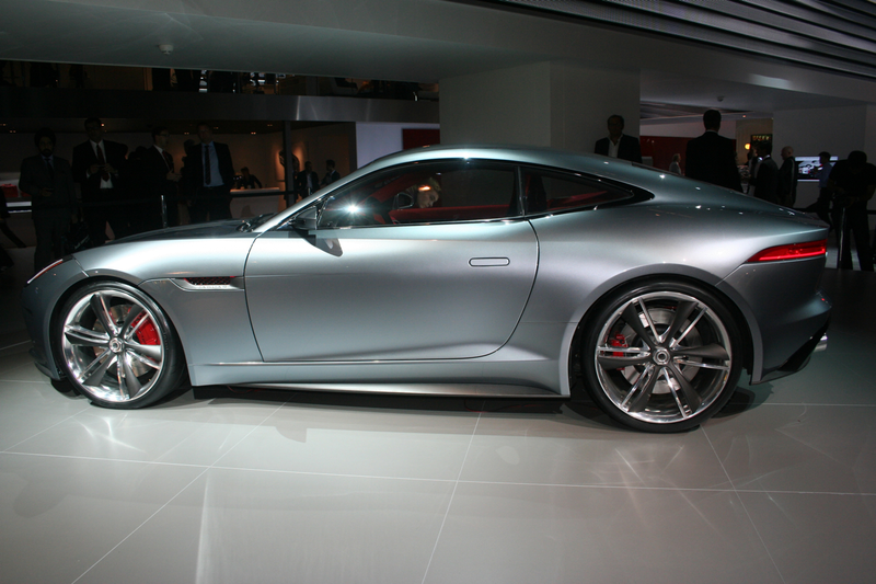 Illustration for article titled Jaguar C-X16 gallery